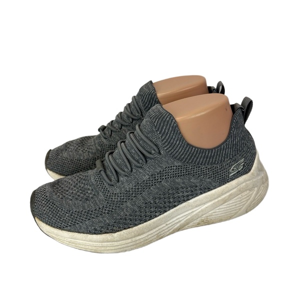 Skechers Womens 7 Gray Mesh Slip In Athletic Shoes Comfy Casual Sneakers - Picture 1 of 9